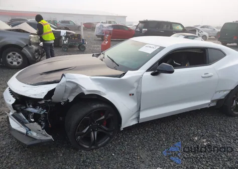 2017 Chevrolet Camaro 1Ss from USA, damaged, VIN 1G1FE1R76H0178811